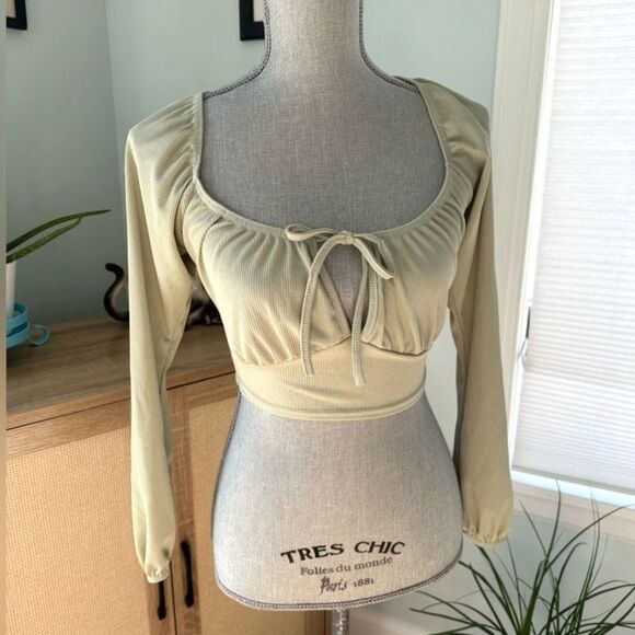 Nasty Gal Sweet On You Light Green Long Sleeve Crop Top Boho Style size 4 - Picture 6 of 10